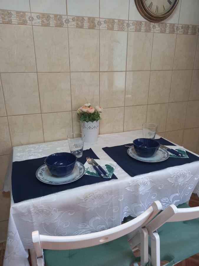 פלוייסטי Blue Sky Apartment מראה חיצוני תמונה
